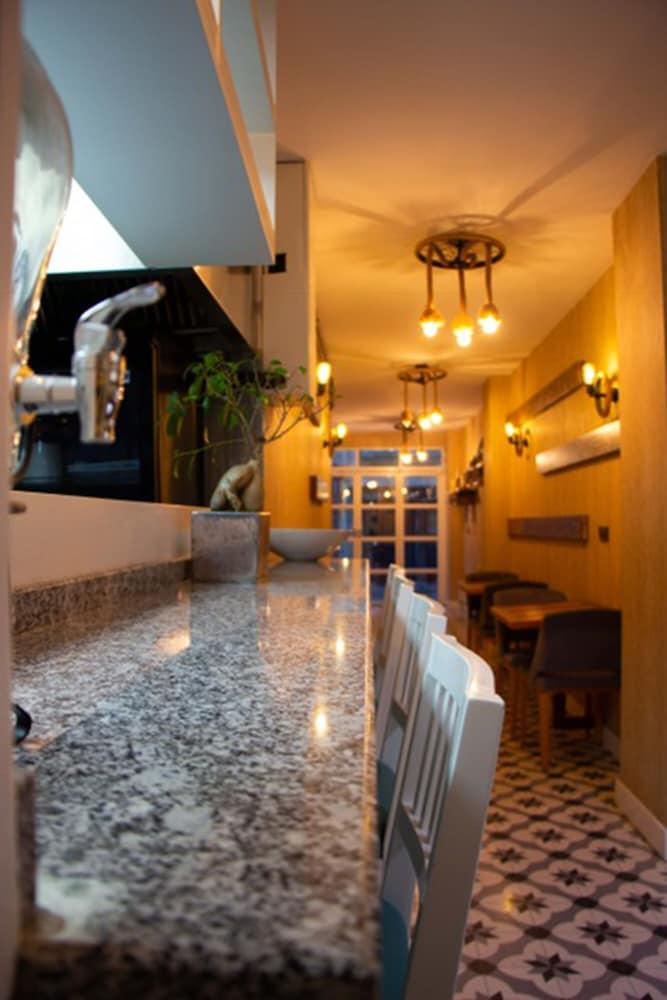 Mezzo Hotel Istanbul Bagian luar foto