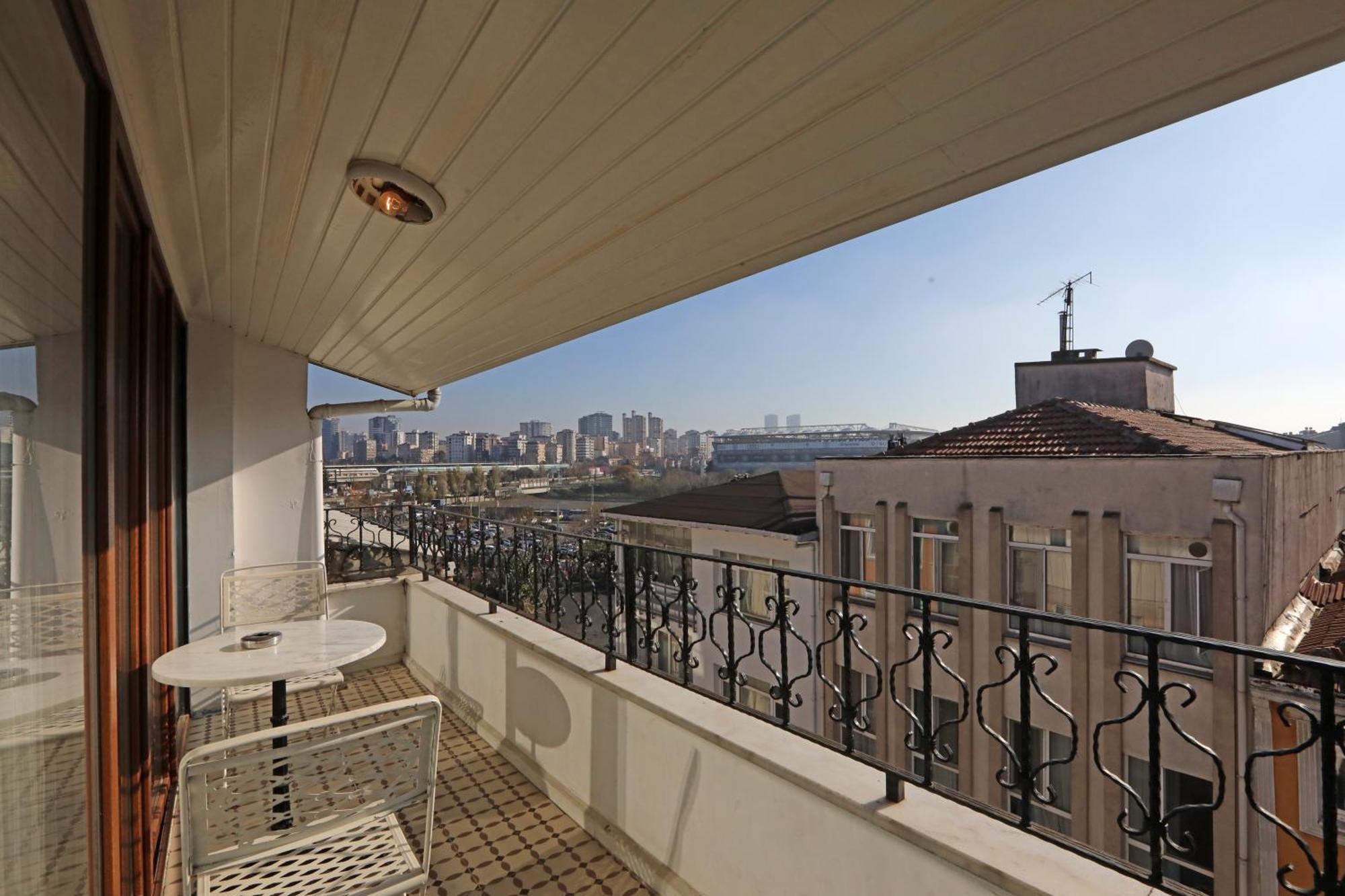 Mezzo Hotel Istanbul Bagian luar foto