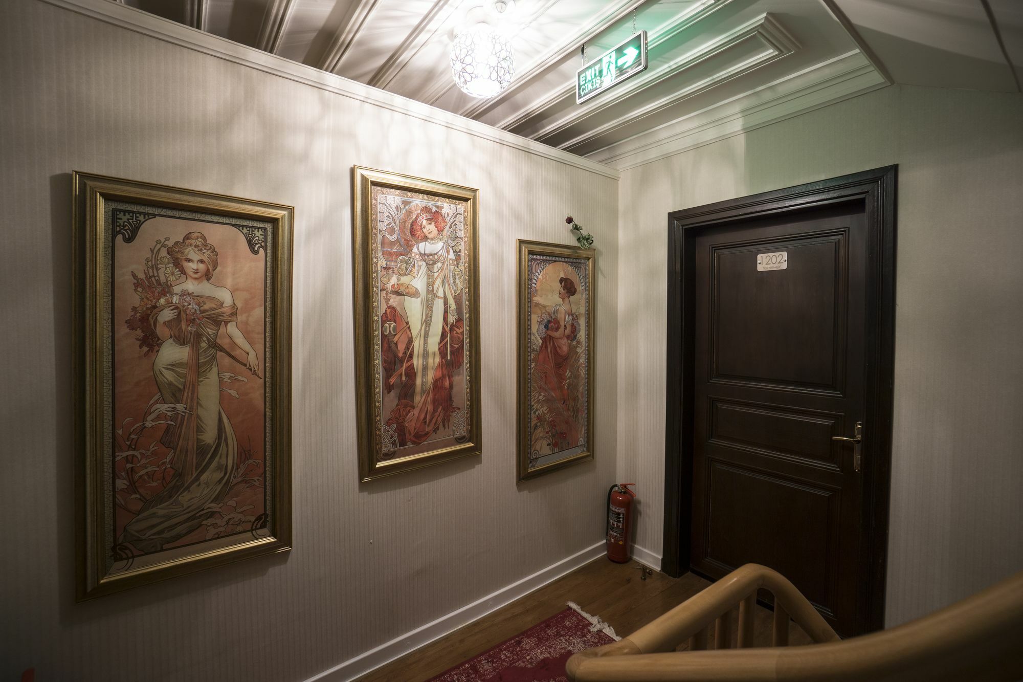 Mezzo Hotel Istanbul Bagian luar foto