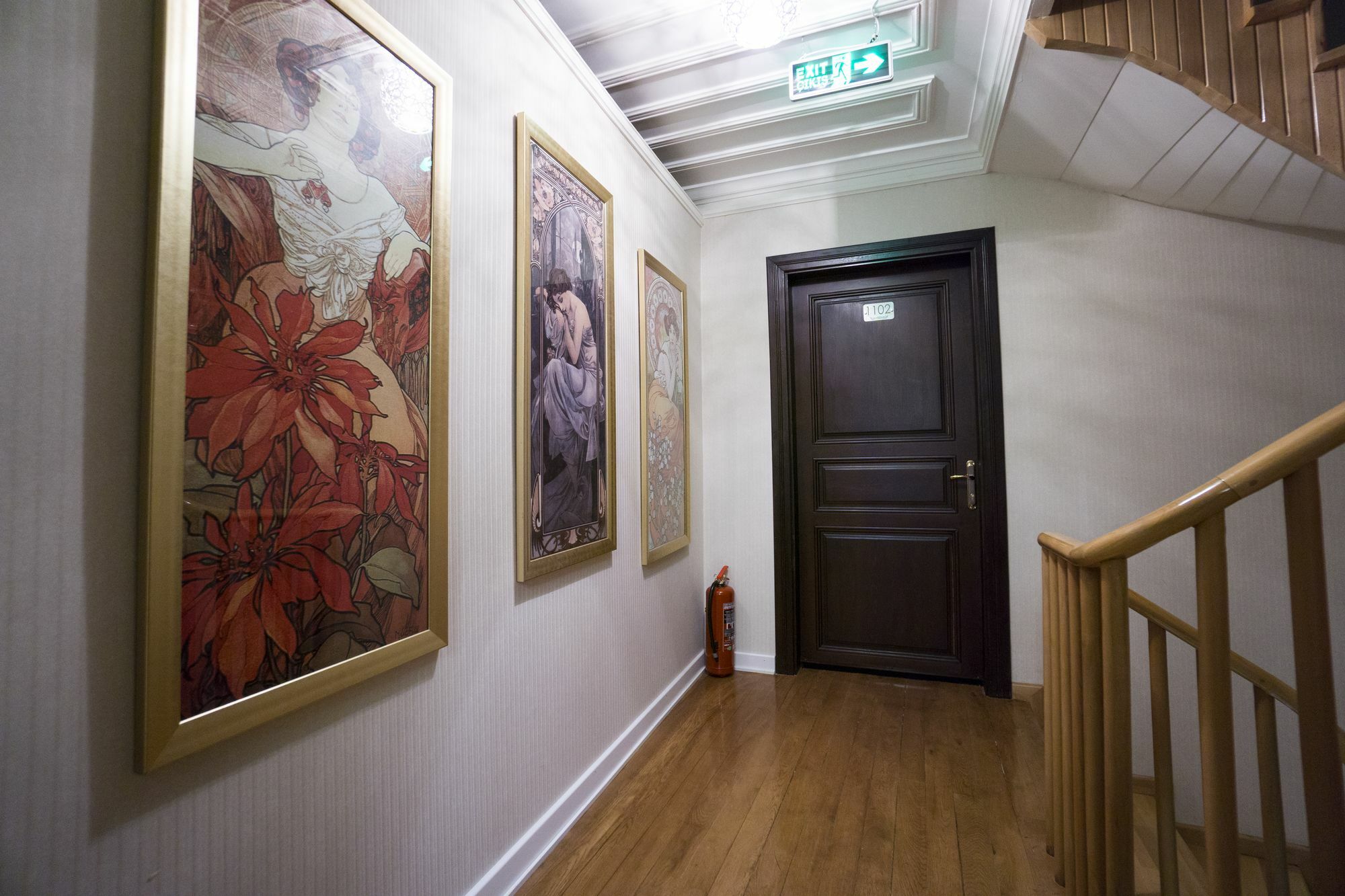 Mezzo Hotel Istanbul Bagian luar foto